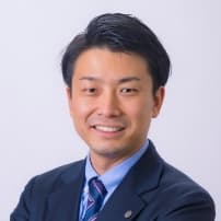 平尾 俊貴氏